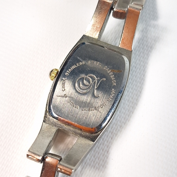 Rochelle Silver Tone Ladies Quartz Wrist Bracelet Watch, New Battery - Picture 4 of 9